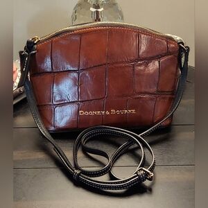 DOONEY & BOURKE Leather Crossbody Shoulder Bag J12506023 NWT
